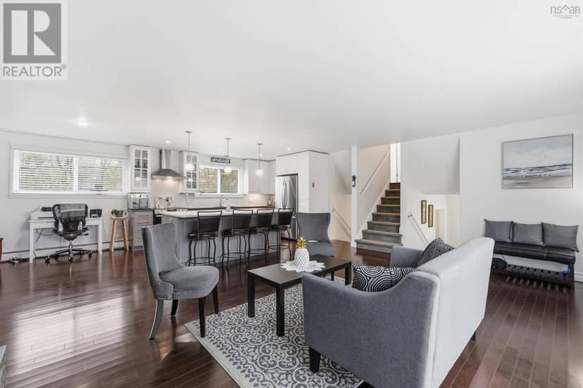 74 Hazelholme Drive — photo 18 of 40