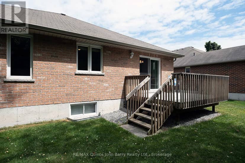 4 Algonquin Avenue — photo 26 of 35