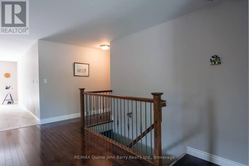 4 Algonquin Avenue — photo 9 of 35