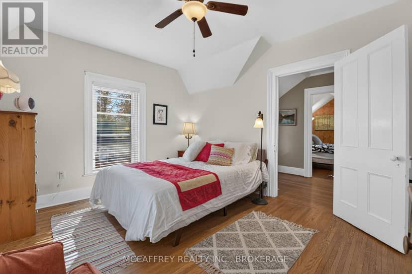 15 Graham Street E — photo 26 of 40