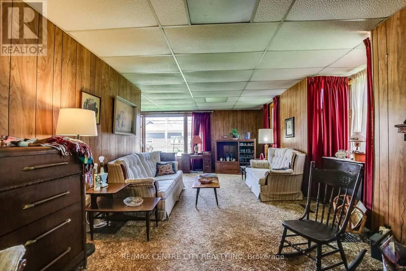 358 Warren Street — photo 15 of 30