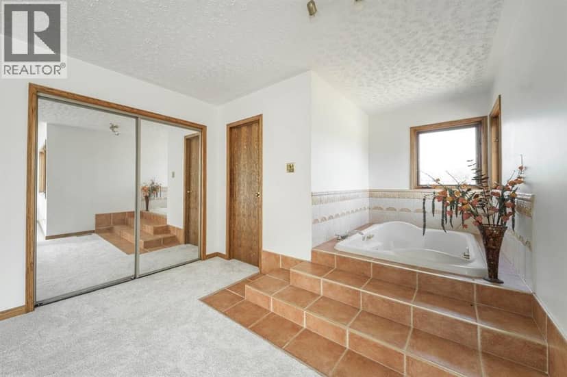 118 Dickins Close — photo 32 of 40