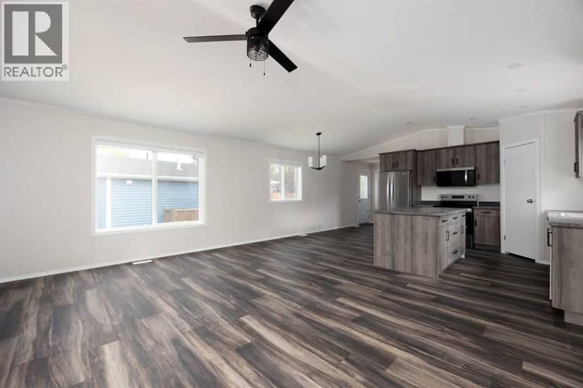 252 Gregoire Crescent — photo 10 of 40
