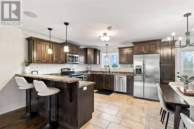 66 Sgt Donald Lucas Drive, Paradise, photo 3