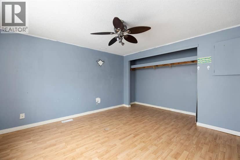 144 Grecian Place — photo 14 of 20