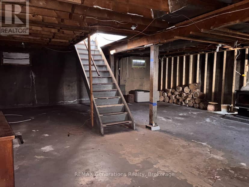 10 Adjala Avenue — photo 17 of 28