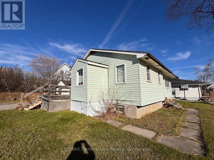 10 Adjala Avenue — photo 22 of 28