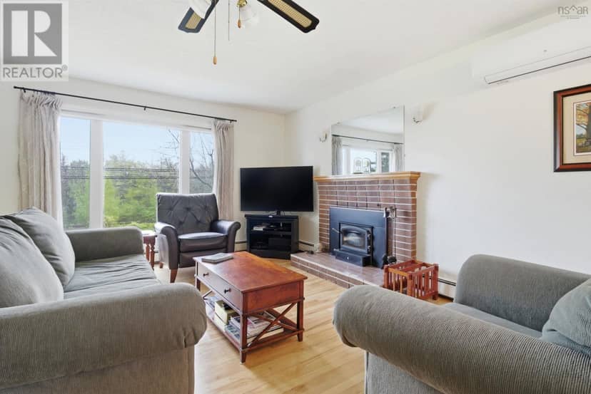 512 Windsor Junction Road, Windsor Junction, photo 8