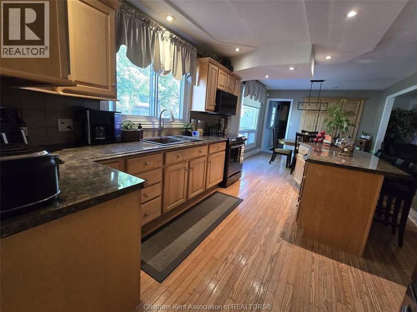 22707 Creek Road — photo 18 of 40