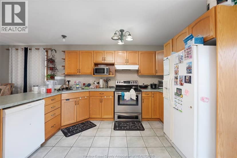 2314 St Clair Avenue — photo 13 of 40
