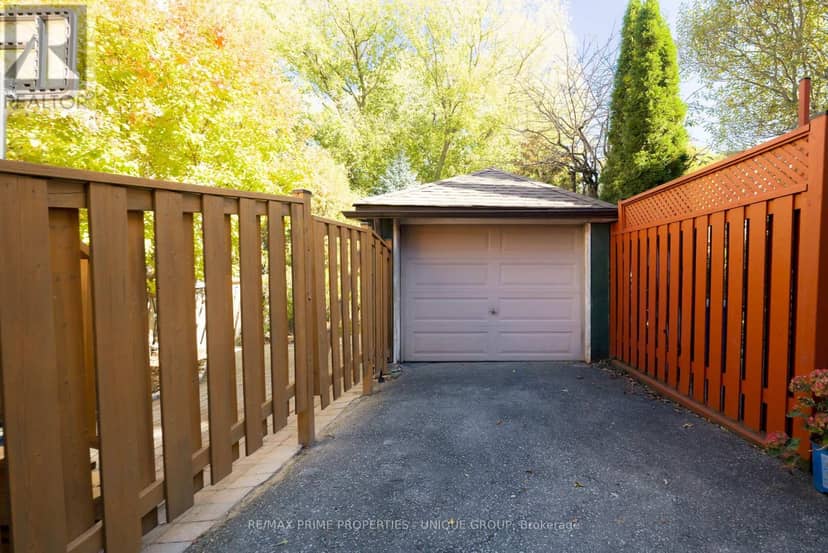 291 Jedburgh Road — photo 36 of 40
