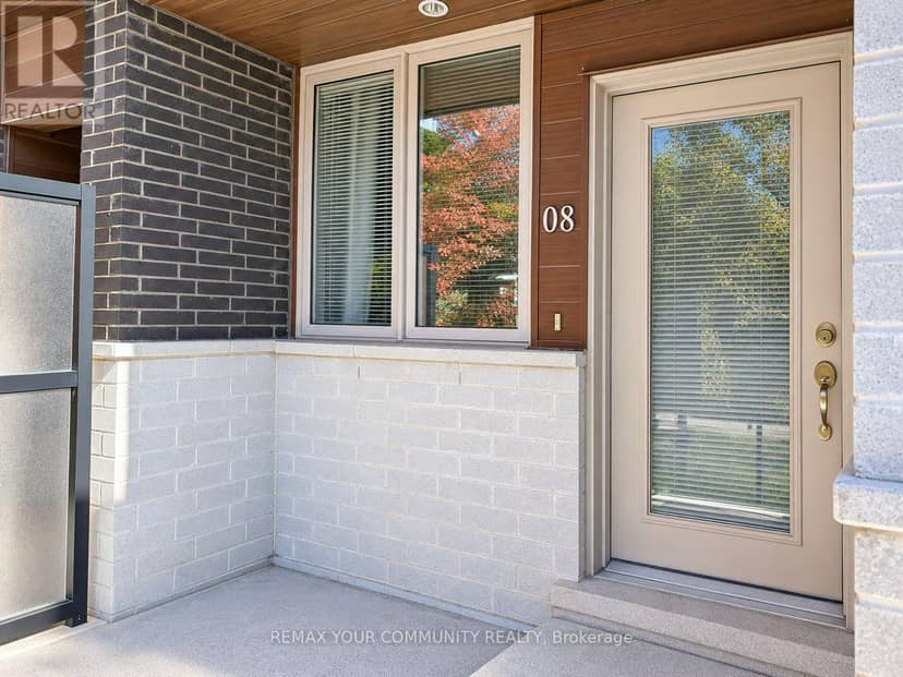 TH08 - 780 Sheppard Avenue, Toronto, photo 2
