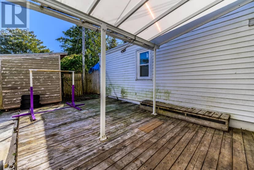 23 Mullock Street — photo 25 of 32