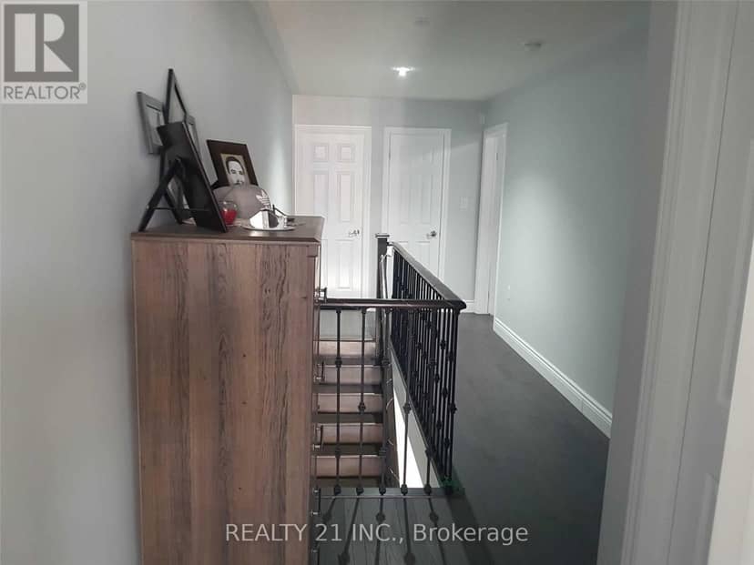 37 Pringdale Gardens Circle, Toronto, photo 8