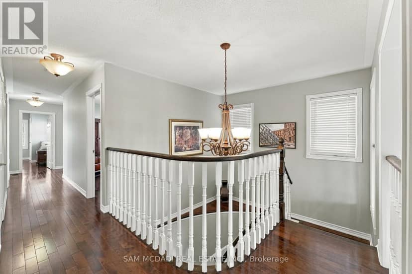 135 Watford Street — photo 33 of 40