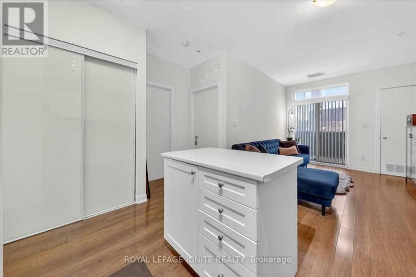 116 - 3560 St Clair Avenue E — photo 15 of 36