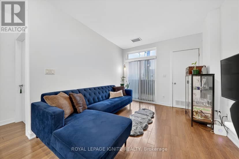 116 - 3560 St Clair Avenue E — photo 17 of 36