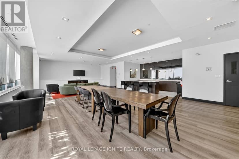 116 - 3560 St Clair Avenue E — photo 26 of 36