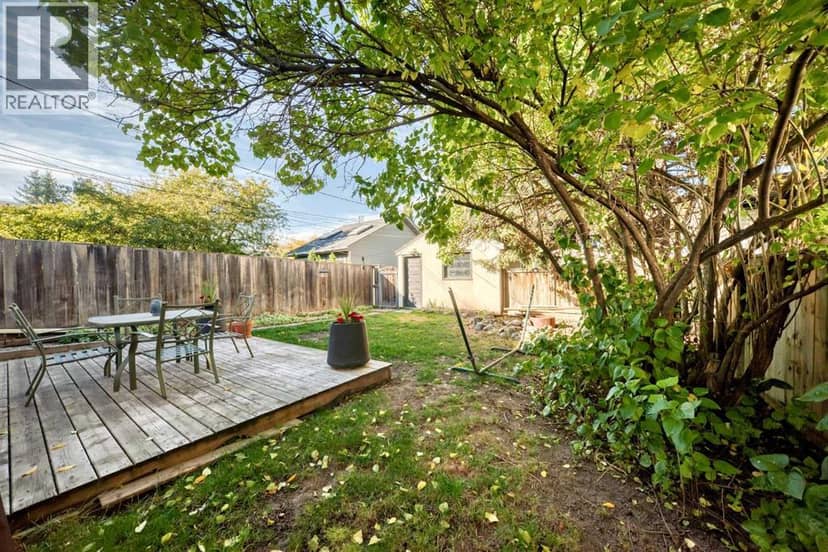 532 18 Avenue NW — photo 30 of 38