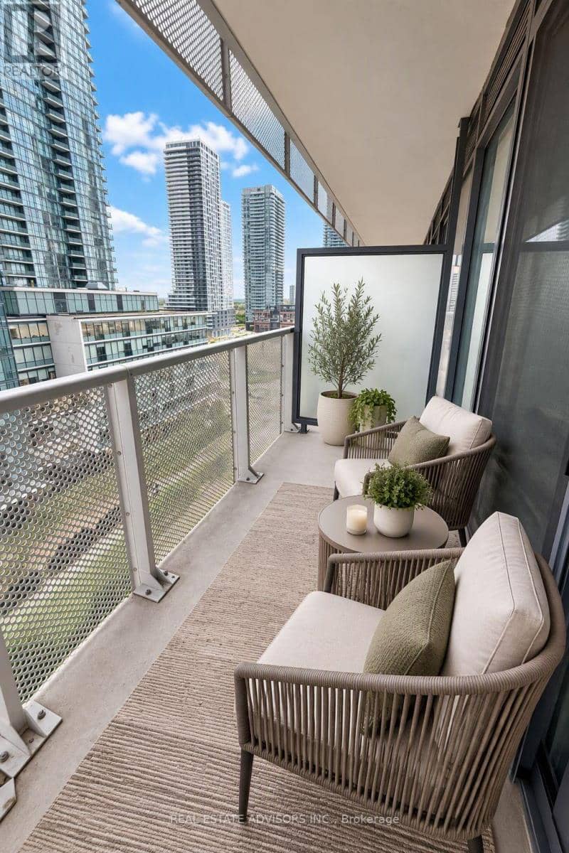 1002 - 4065 Confederation Parkway, Mississauga, photo 7