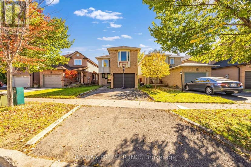 45 Rosebud Avenue, Brampton, photo 2