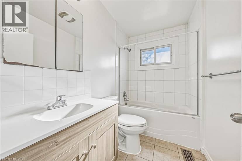 928 UPPER GAGE Avenue — photo 11 of 27