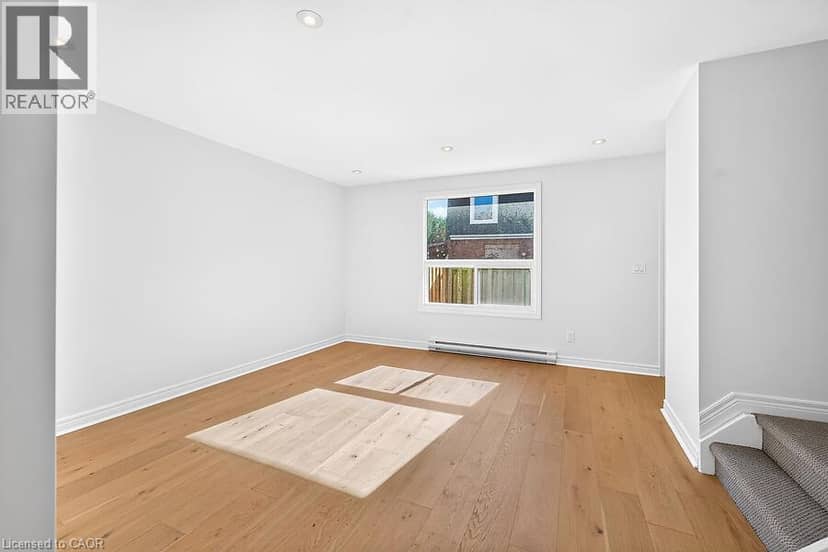 65 MOUNT ALBION Road Unit# 1-8 — photo 12 of 34