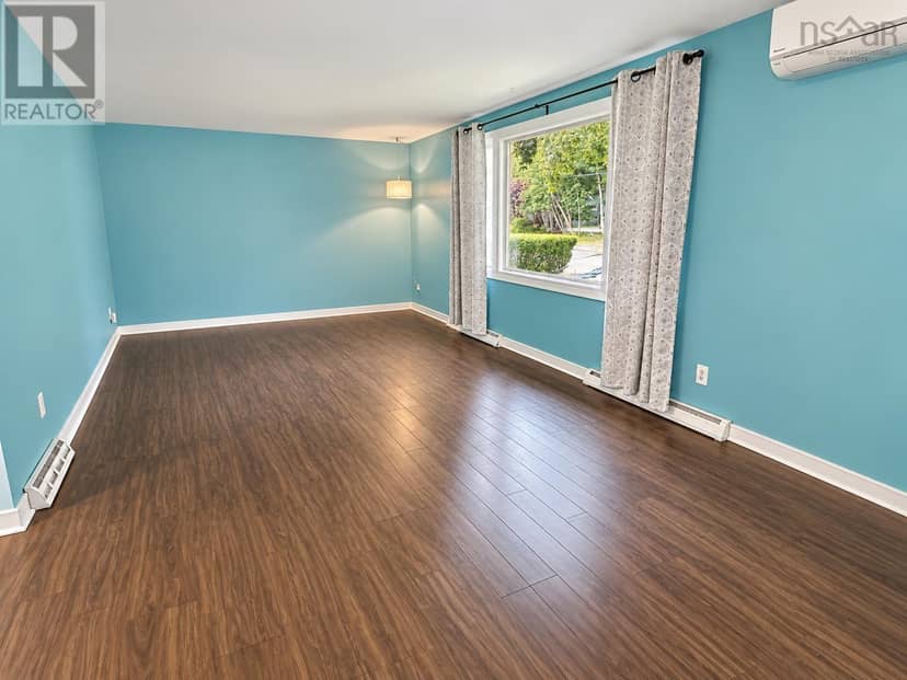 27 Smith Avenue — photo 11 of 37