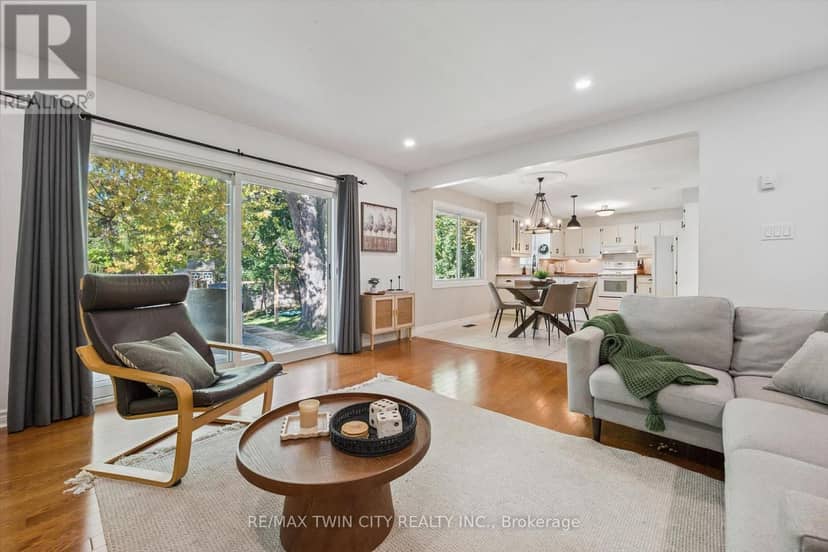 51 Cayley Court — photo 13 of 40