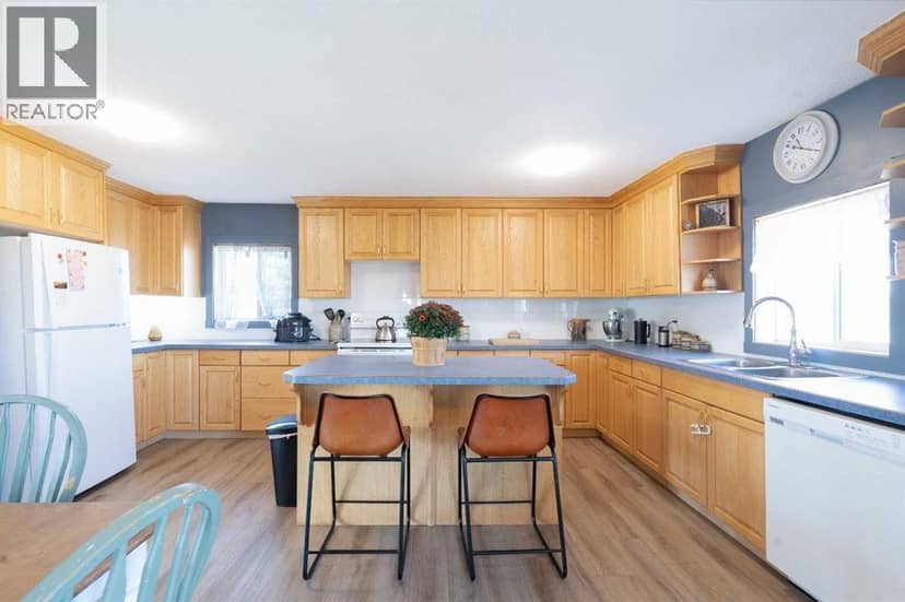 340044 Range Road 215 — photo 15 of 34