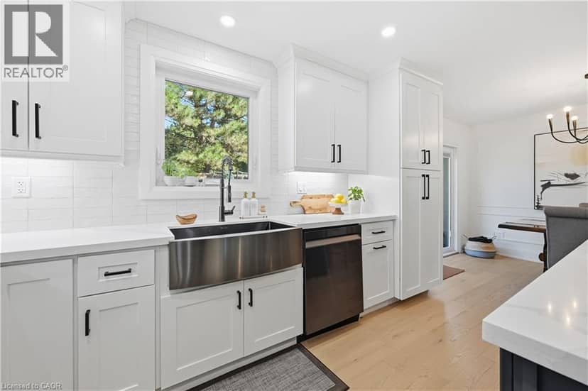 869 CONDOR Drive — photo 14 of 39