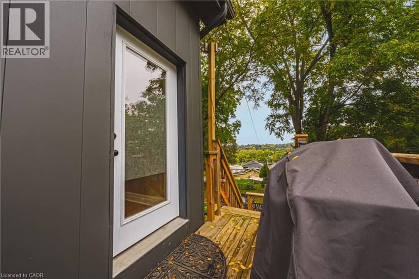 103 COURTNEY Street — photo 33 of 40