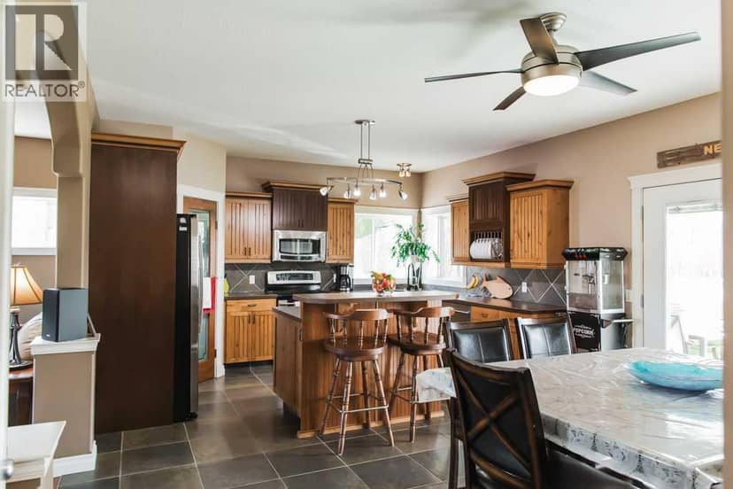 7925 Carriage Lane Drive, Rural Grande Prairie No. 1, County of, photo 6