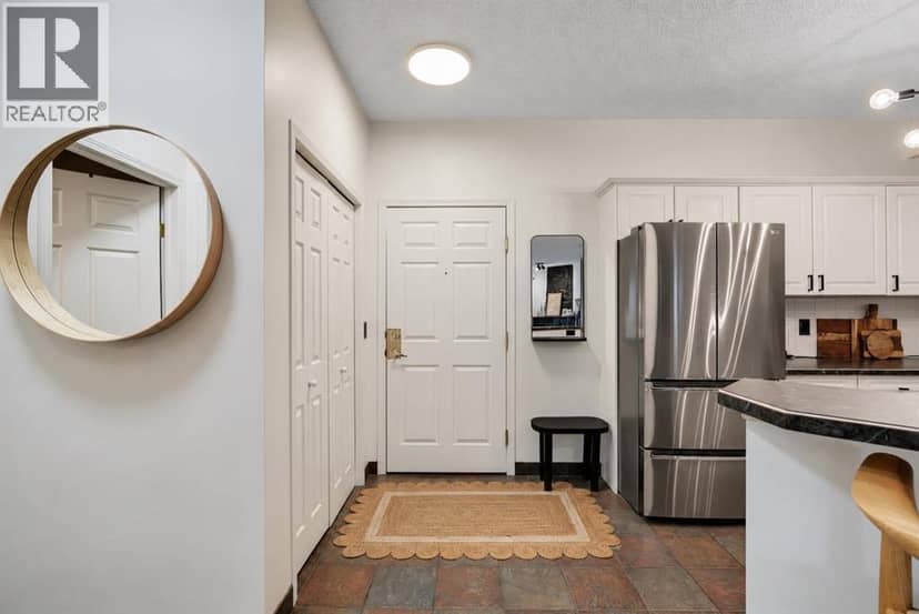 417, 126 14 Avenue SW, Calgary, photo 2