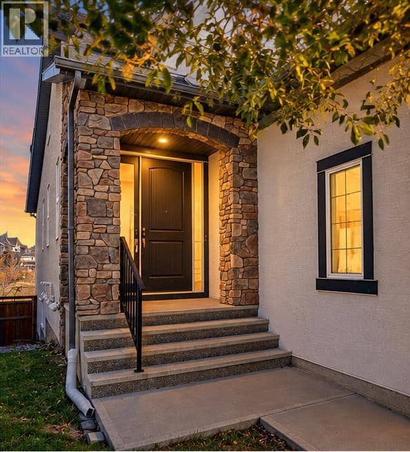 66 Masters Avenue SE, Calgary, photo 2