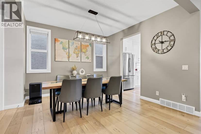 66 Masters Avenue SE, Calgary, photo 5