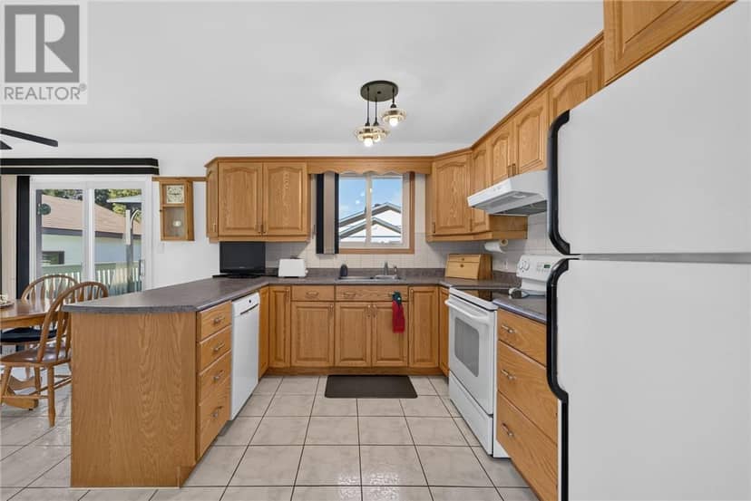 256 Eva Street — photo 11 of 40