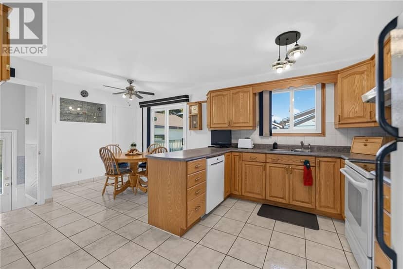 256 Eva Street — photo 17 of 40