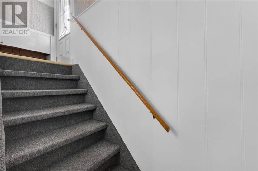 256 Eva Street — photo 35 of 40
