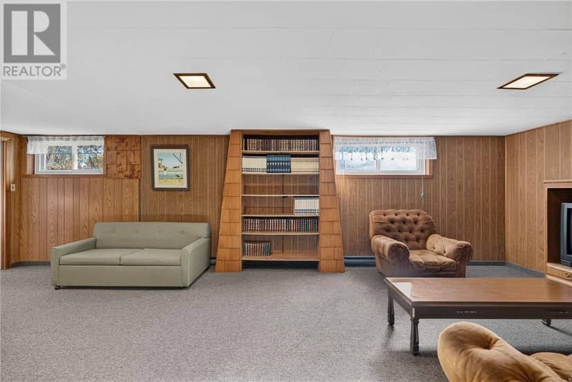 256 Eva Street — photo 38 of 40