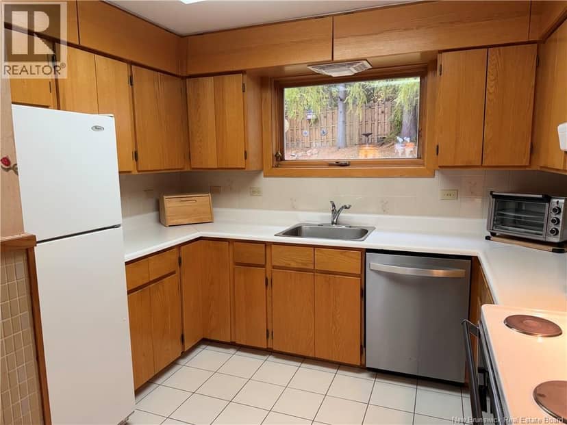 211 Bellevue Street — photo 17 of 40