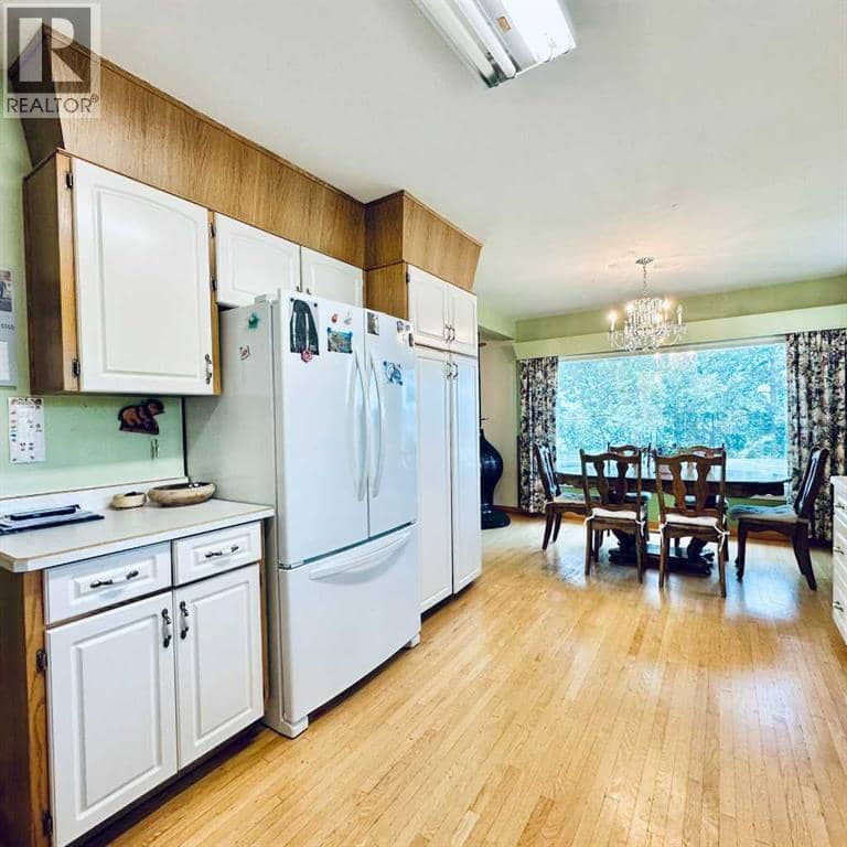 10209 105 Street — photo 15 of 40