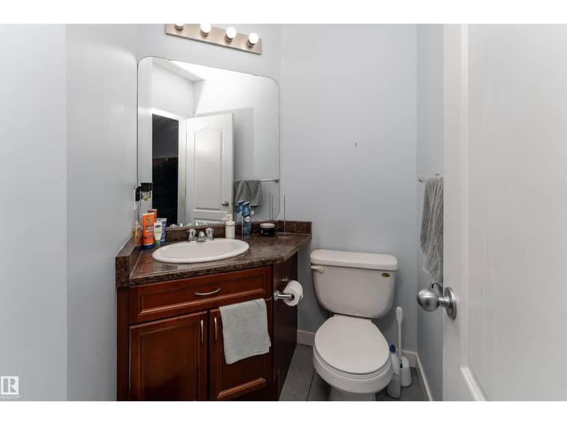 112 Brintnell Bv NW — photo 13 of 37