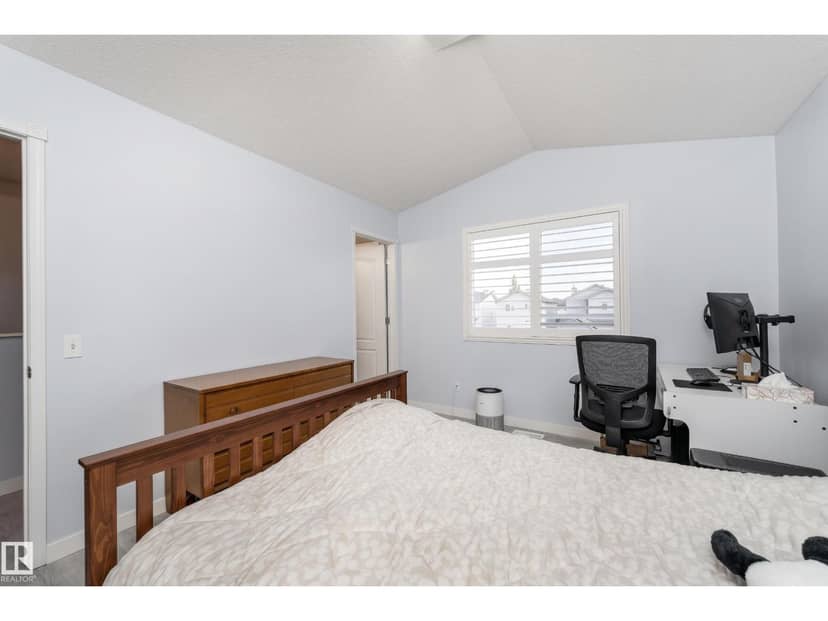 112 Brintnell Bv NW — photo 17 of 37