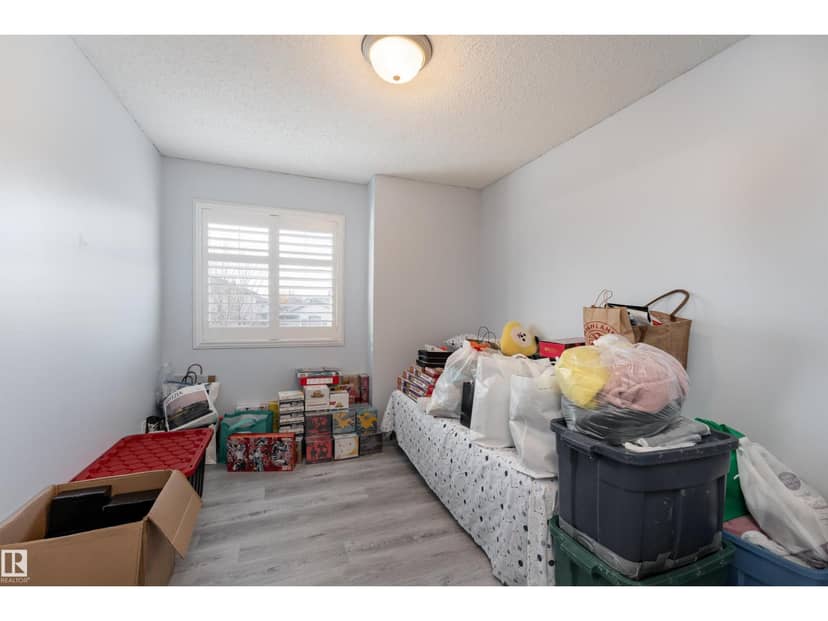 112 Brintnell Bv NW — photo 21 of 37