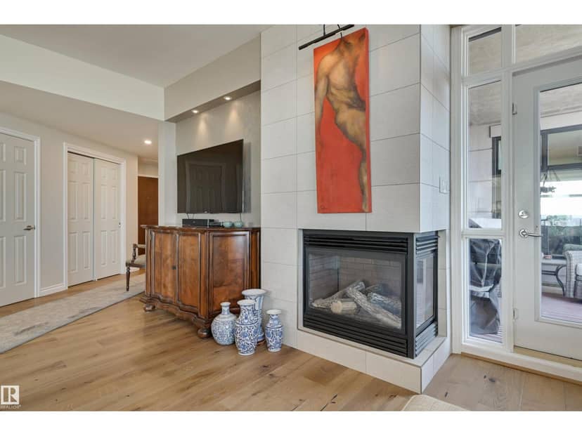 #1003 9020 Jasper Av NW — photo 9 of 40