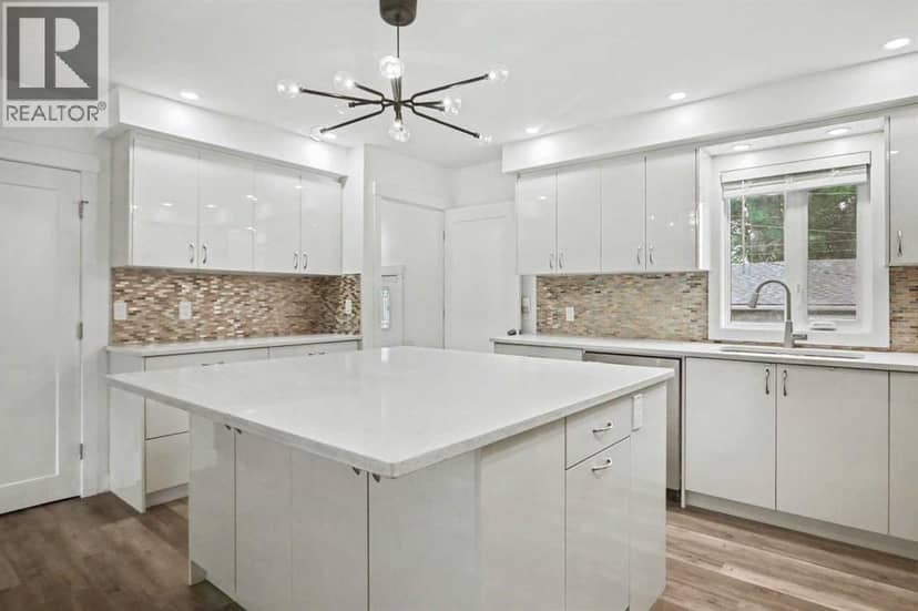 2202 35 Street SE, Calgary, photo 8