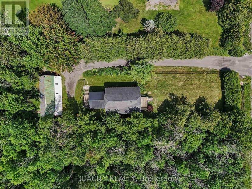 6811 Flewellyn Road, Ottawa, photo 2