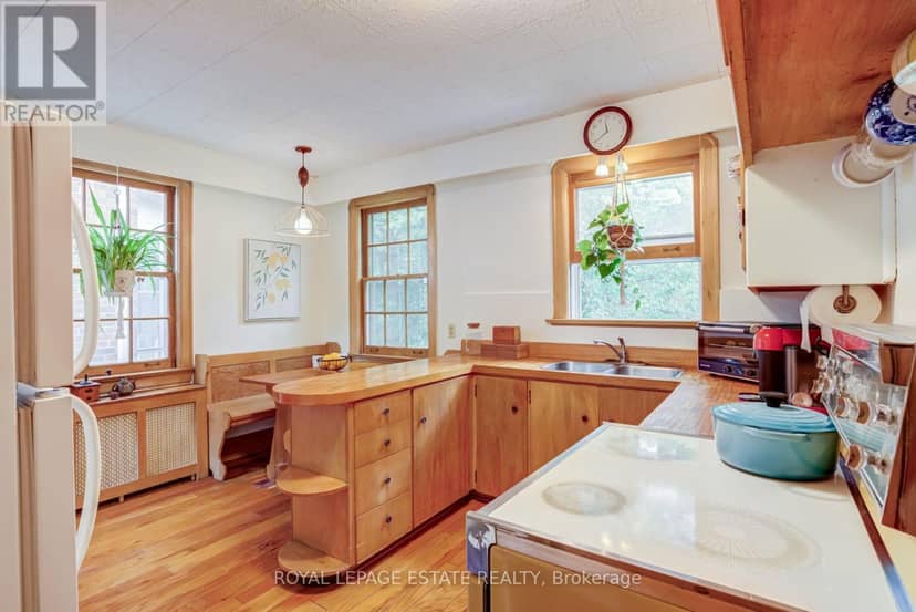 30 Barbara Crescent — photo 16 of 40