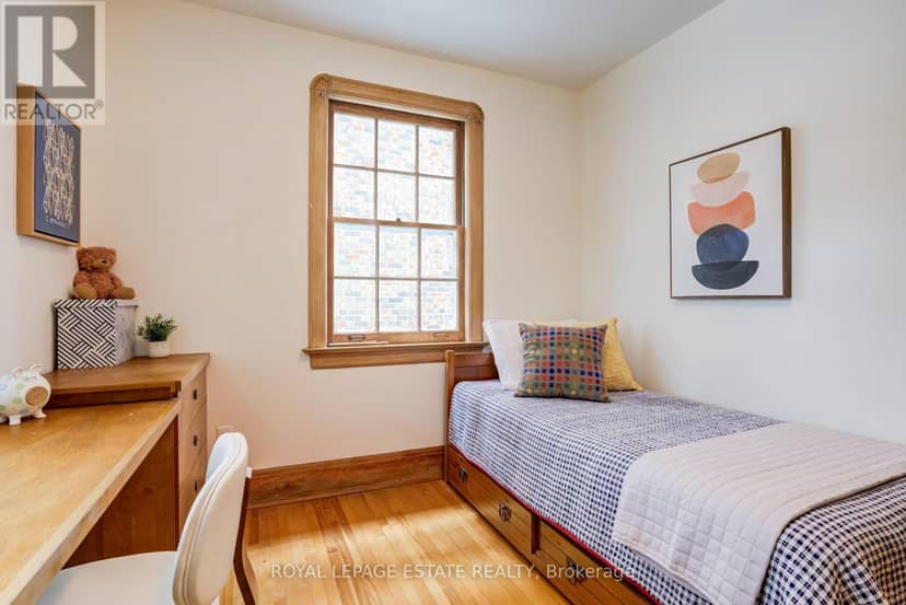 30 Barbara Crescent — photo 25 of 40